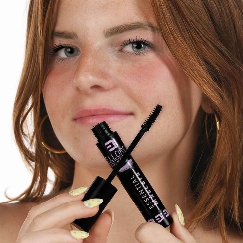 Essential Black Mascara Llorca -Wimpern und Augenbrauen -Elisabeth Llorca